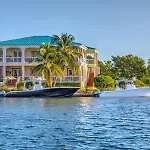 Grand Marina Suite -Waterfront Condo