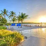 Grand Marina Suite -Waterfront Condo