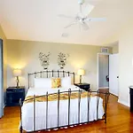 Casa Havana @ Duval Square R22