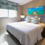 Orchid Key Inn - Adults Only