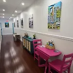 Duval Street Suite Overlooking Duval With Parking And Pool