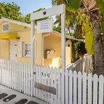 Court Cottages