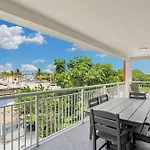 Eleuthera - 2X2 Fully Updated Old Town Waterfront Corner Condo