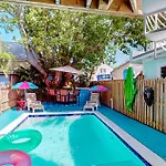 The Conch-Out Cottage