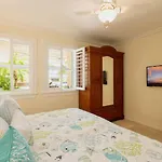 Island Opulence By Last Key Realty