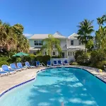 A Place In Paradise By Avantstay Key West Walkable W Shared Pool Week Long Stays Only