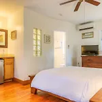Key West Harbor Inn - Adults Only