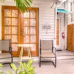 Key West Harbor Inn - Adults Only