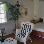 Smallest Bar Inn