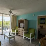 Sunrise Suites Grand Bahama Suite #106