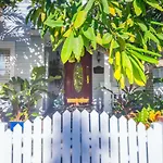 Duval Inn - Key West