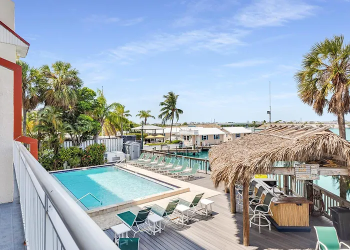 Aruba - Downtown Waterfront 2X2 Dock & Pool Pet-Friendly