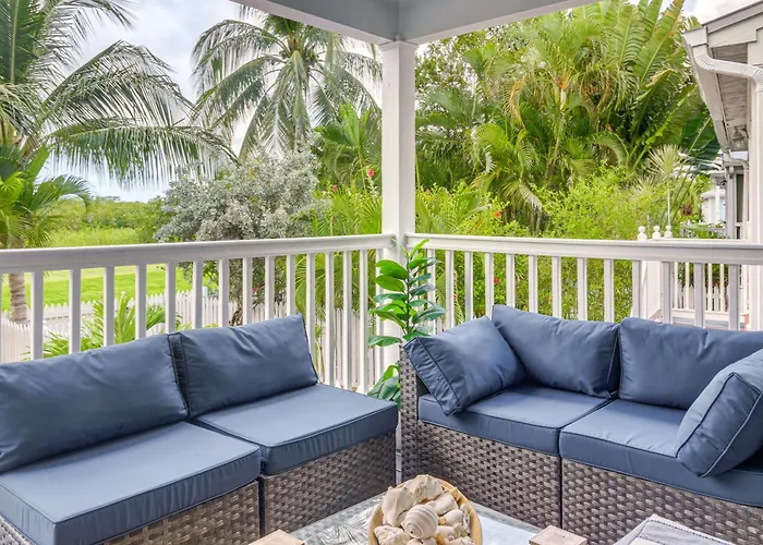 Key West Home On Golf Course With Patio And Grill!