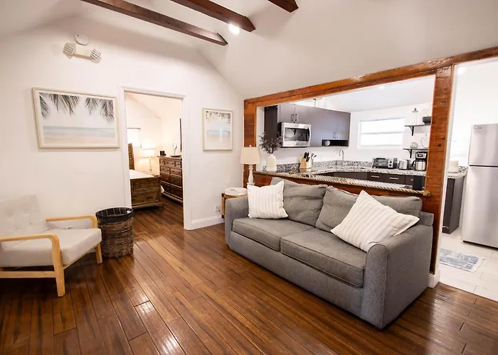 The Caroline Suite