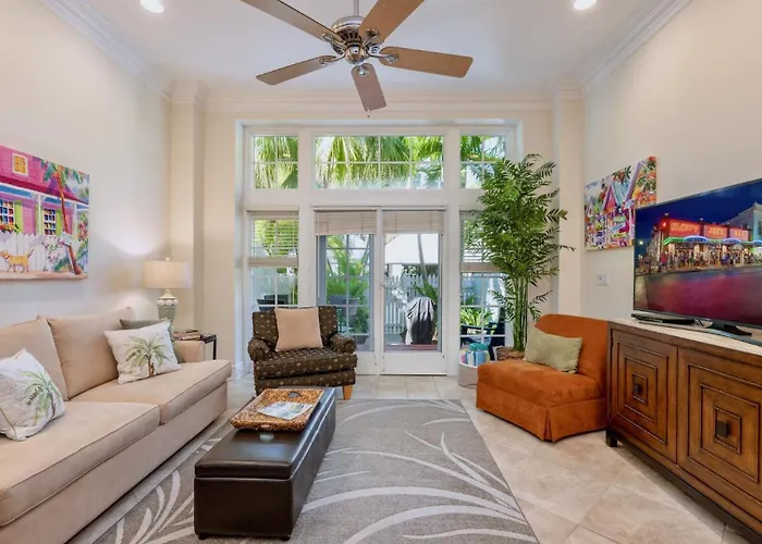 Southernmost Palms By Last Key Realty
