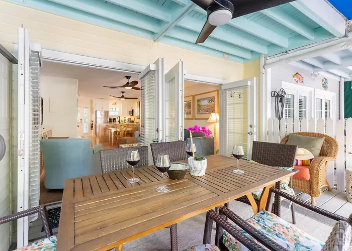A Place In Paradise By Avantstay Key West Walkable W Shared Pool Week Long Stays Only