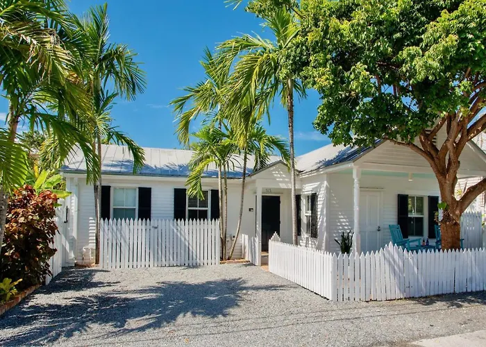 The Duke And The Queen By Last Key Realty