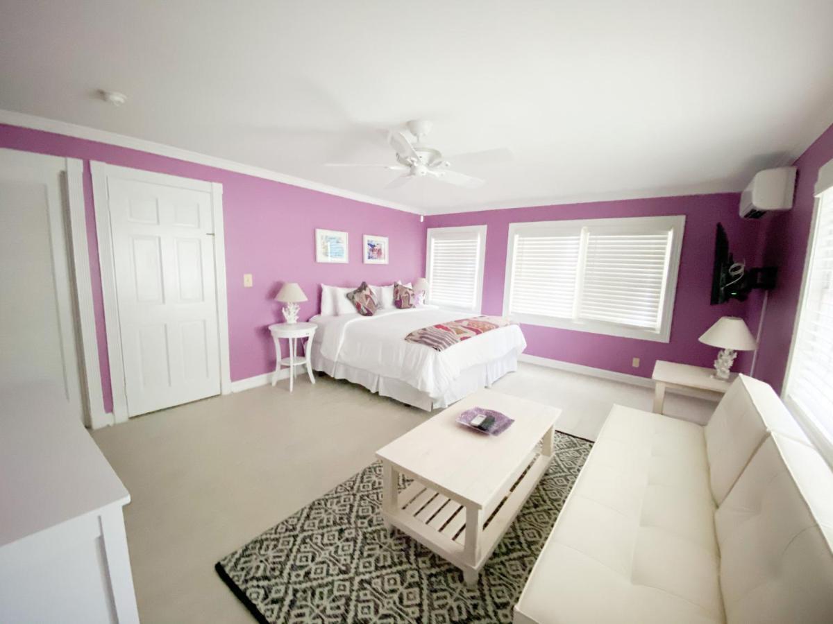 Authors Guest house *