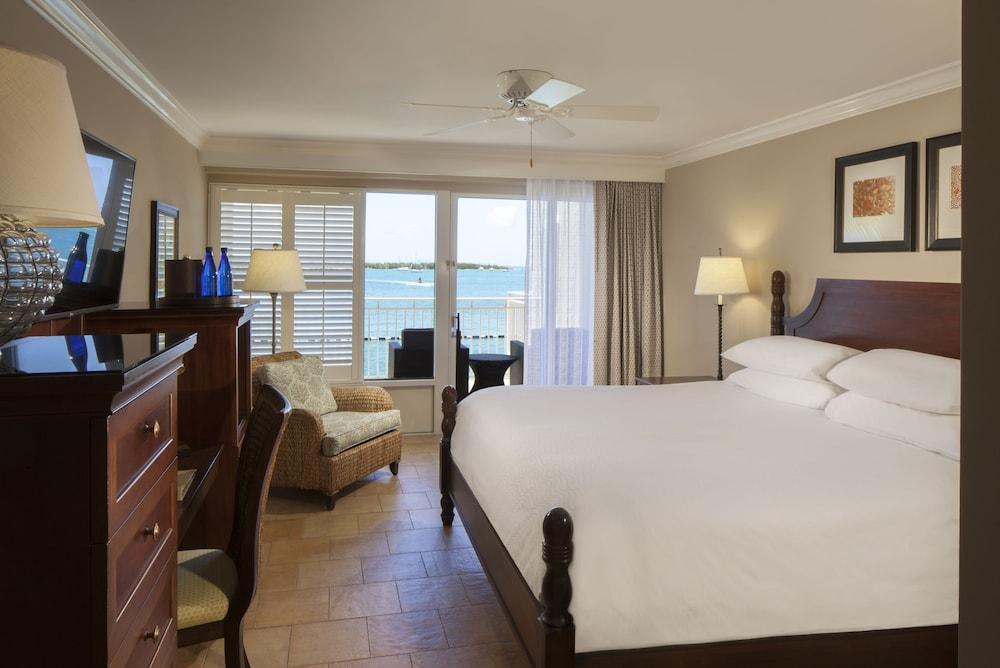 Resort Pier House &