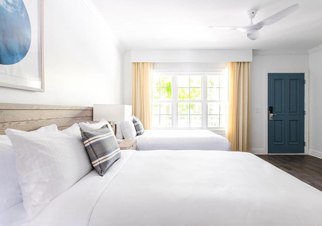 Resort Parrot Key & 4*