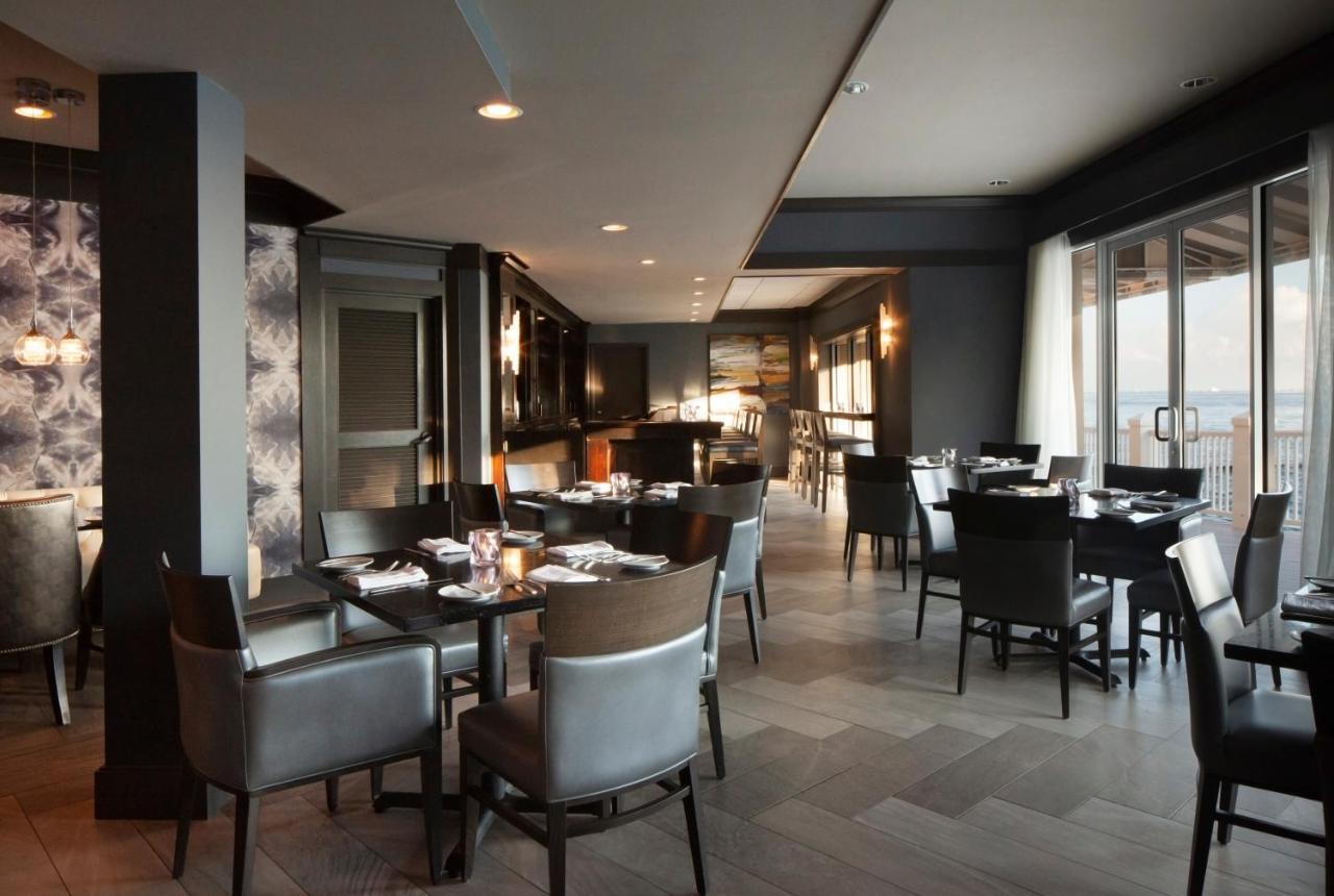 Pier House &