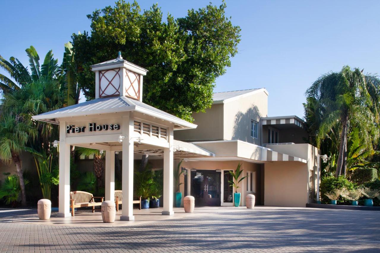 Resort Pier House &