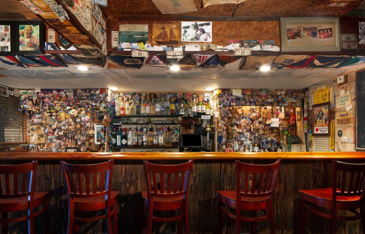 Pier House &