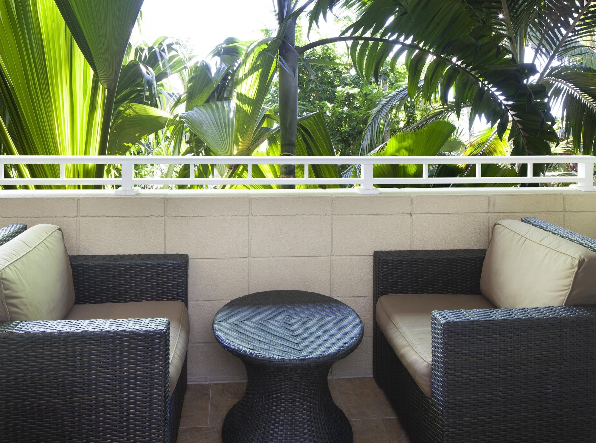 Resort Pier House & 4*