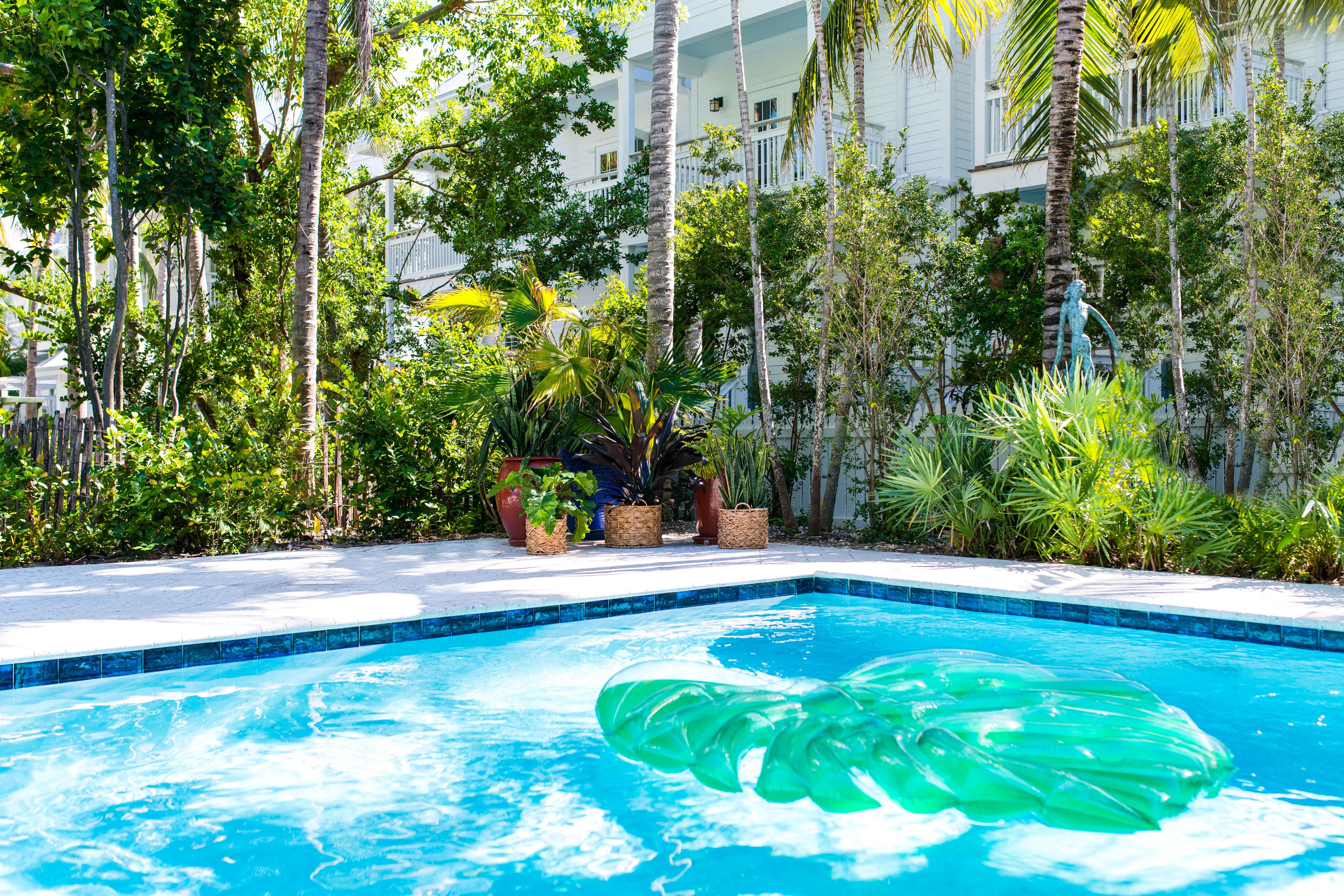 Resort Parrot Key & 4*