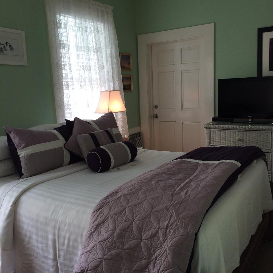 The Speakeasy And Bar Bed & Breakfast