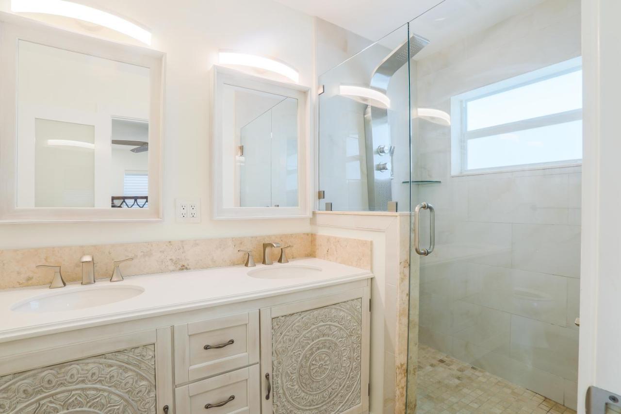 The Guava Duff - Beautiful Kw With Space To Chill & Lots Of Free Parking!! Key West