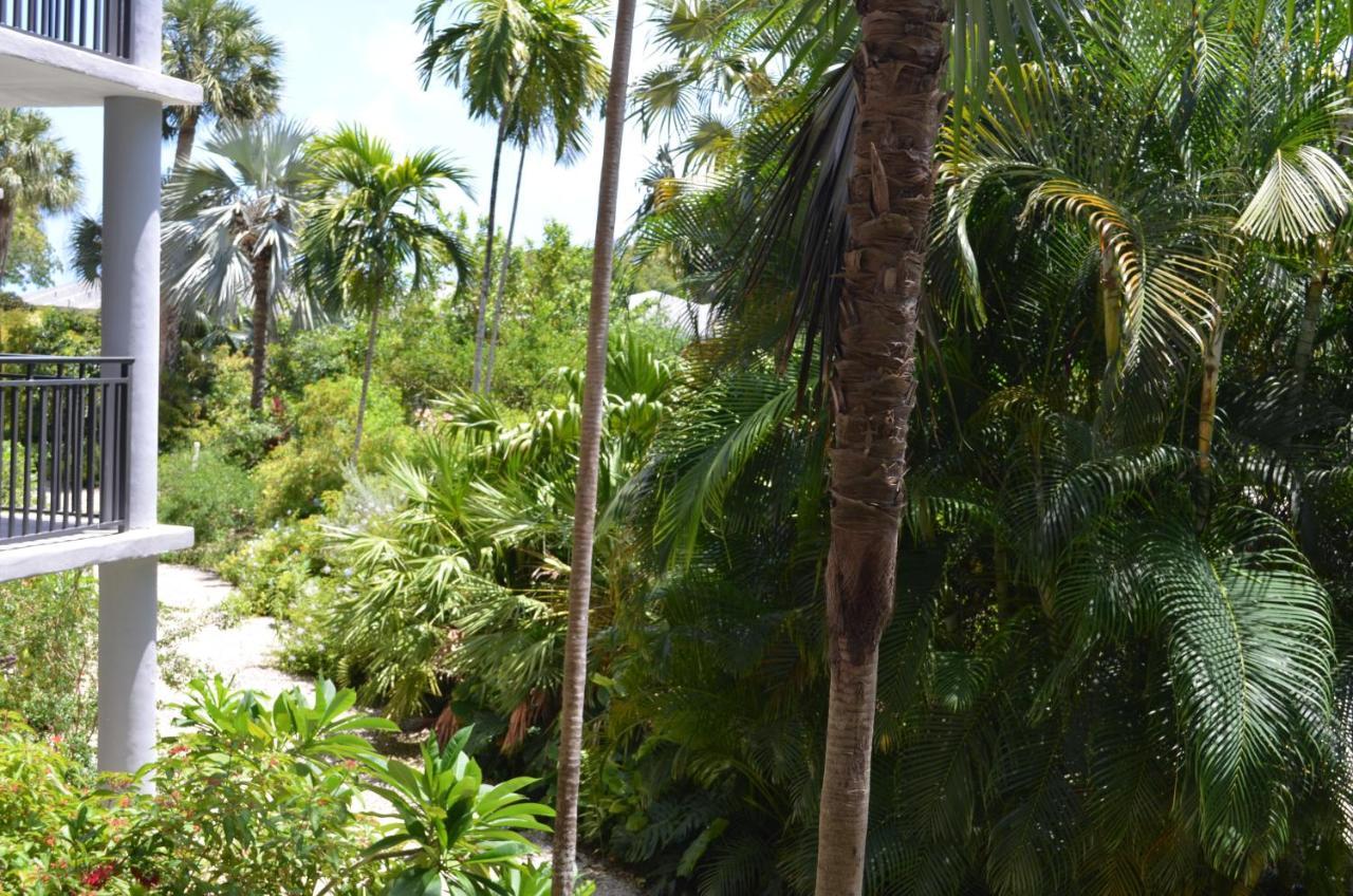 Botanical Island Delight Holiday home