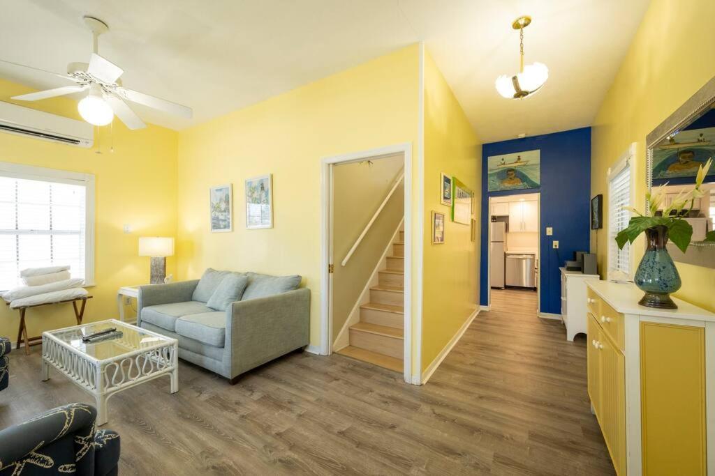 Bachelorparty Hq For 16-feet To Duval-pool-hot Tub Key West