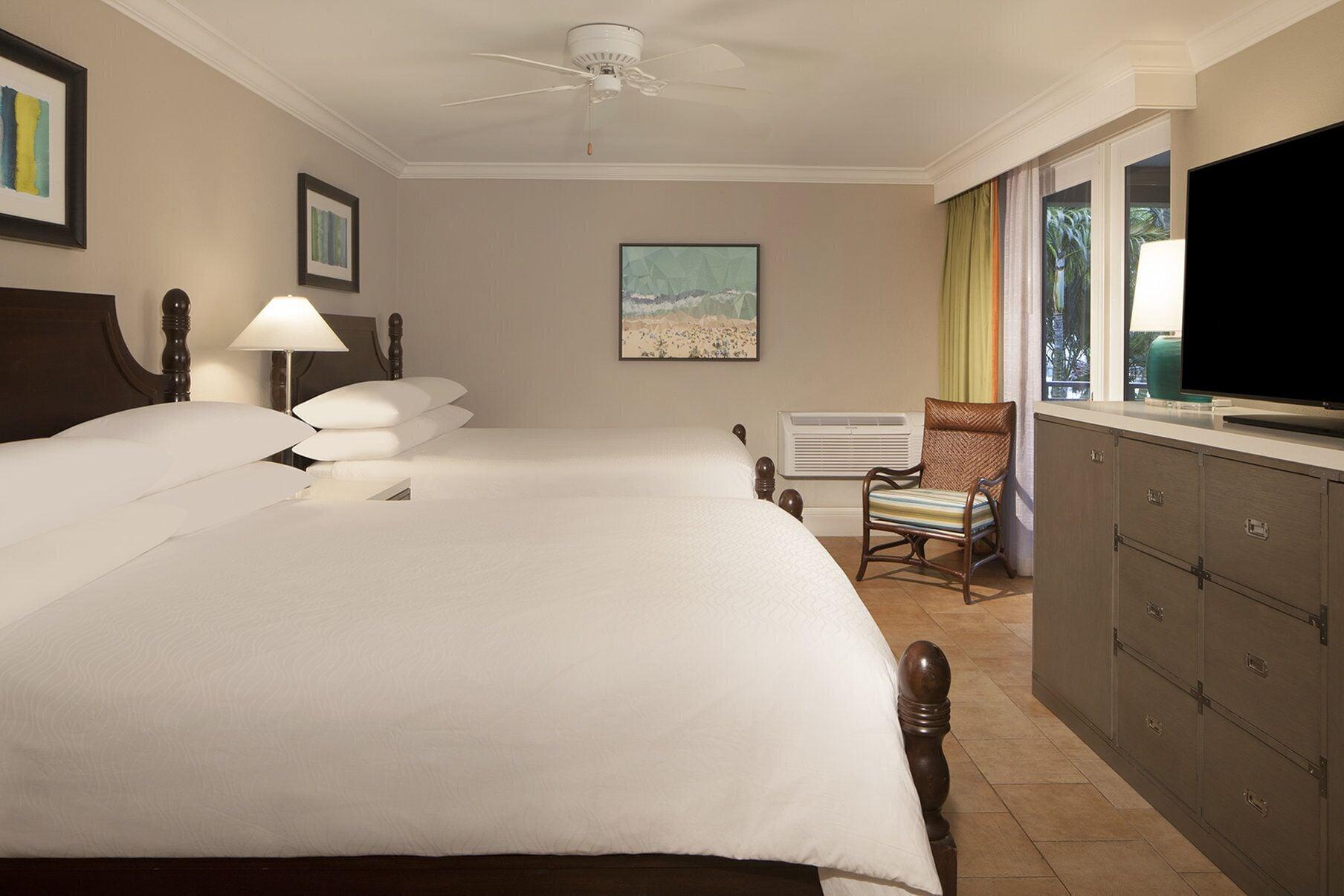 Resort Pier House &