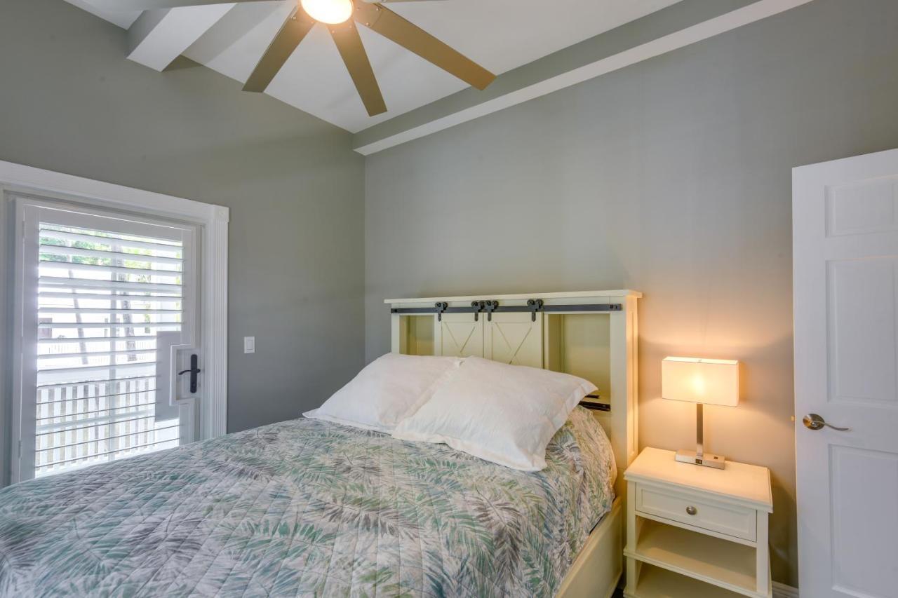Breezy First-floor With Pool Access *