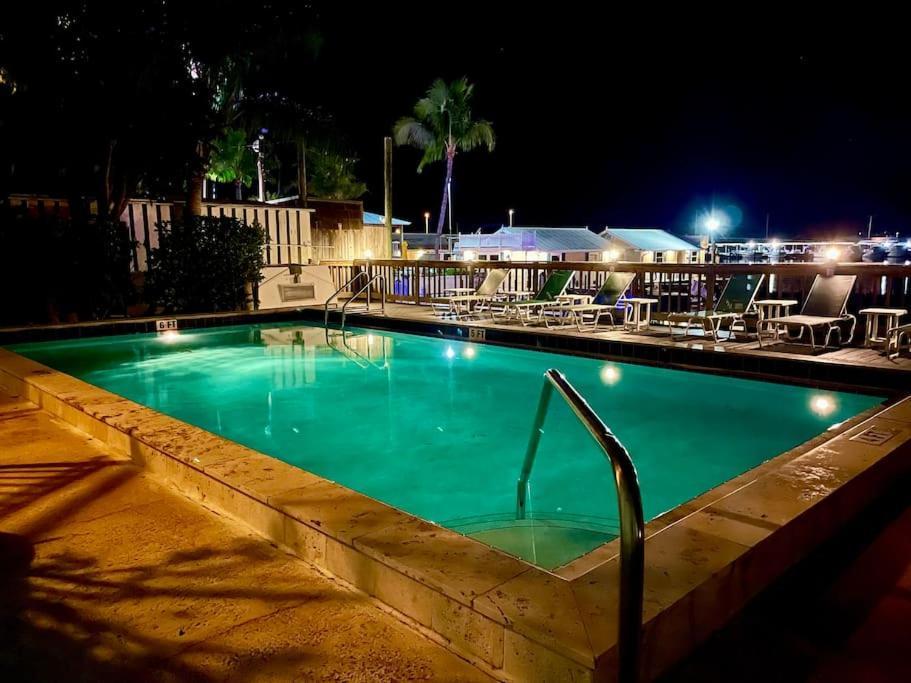 St Thomas - Waterfront Penthouse Sleeps 16 W Pool & Boat Dock Holiday home Key West
