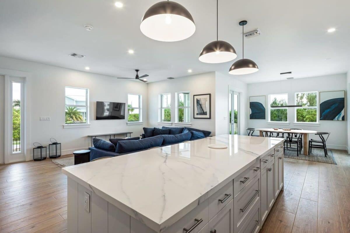 The Ebberly House - Amazing Pool In Gated Community *