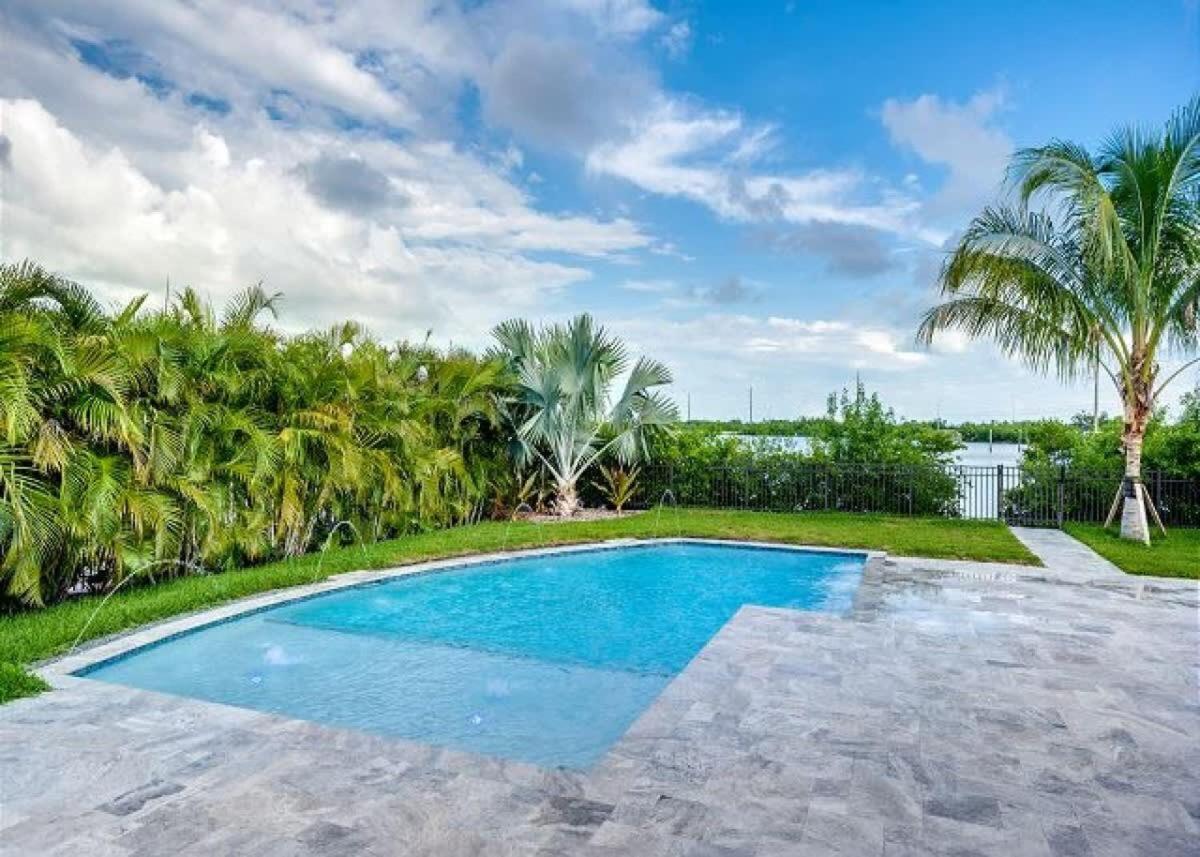 Seagate House -waterfront W Dock *