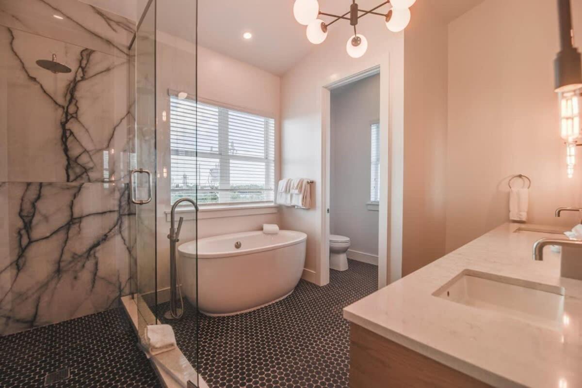 Holiday home The Ebberly House - Amazing Pool In Gated Community Key West