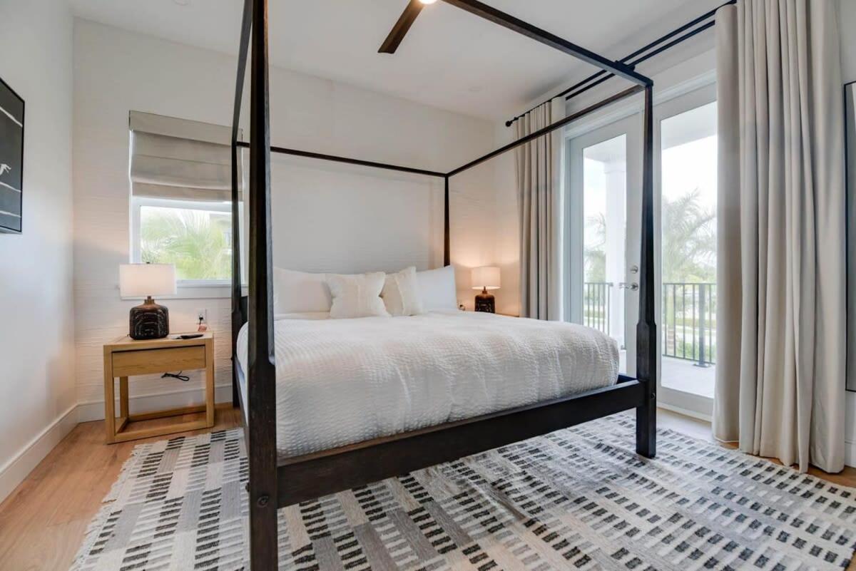 The Ebberly House - Amazing Pool In Gated Community Key West