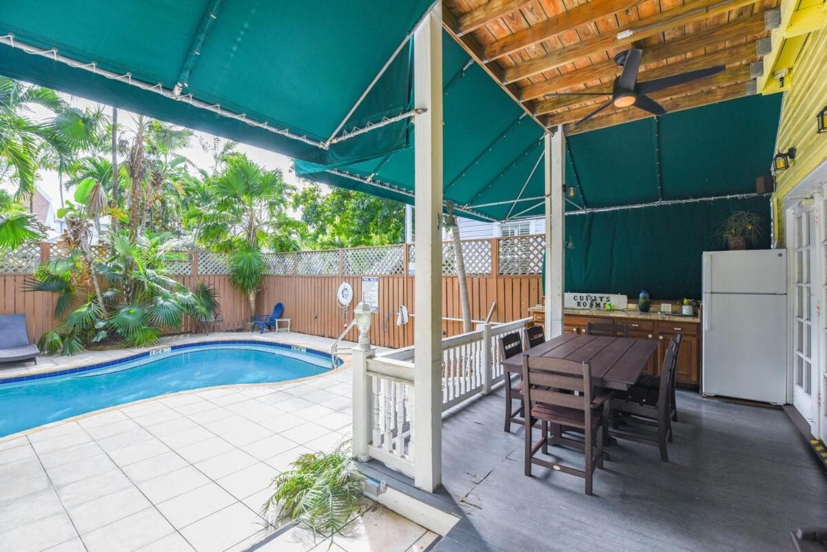 Curry House 6 * Key West