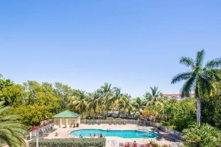 Holiday home The St Martin -hot Tub & Pool *