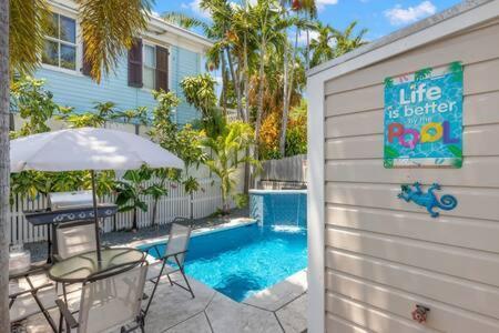 Poolside Retreat *