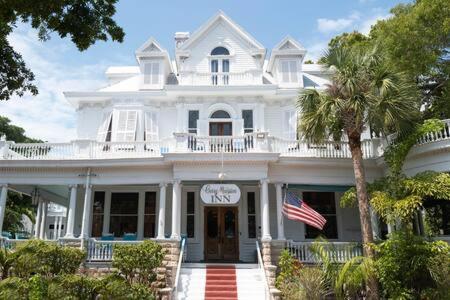 Deluxe King - Curry Mansion With Pool! Inn Key West