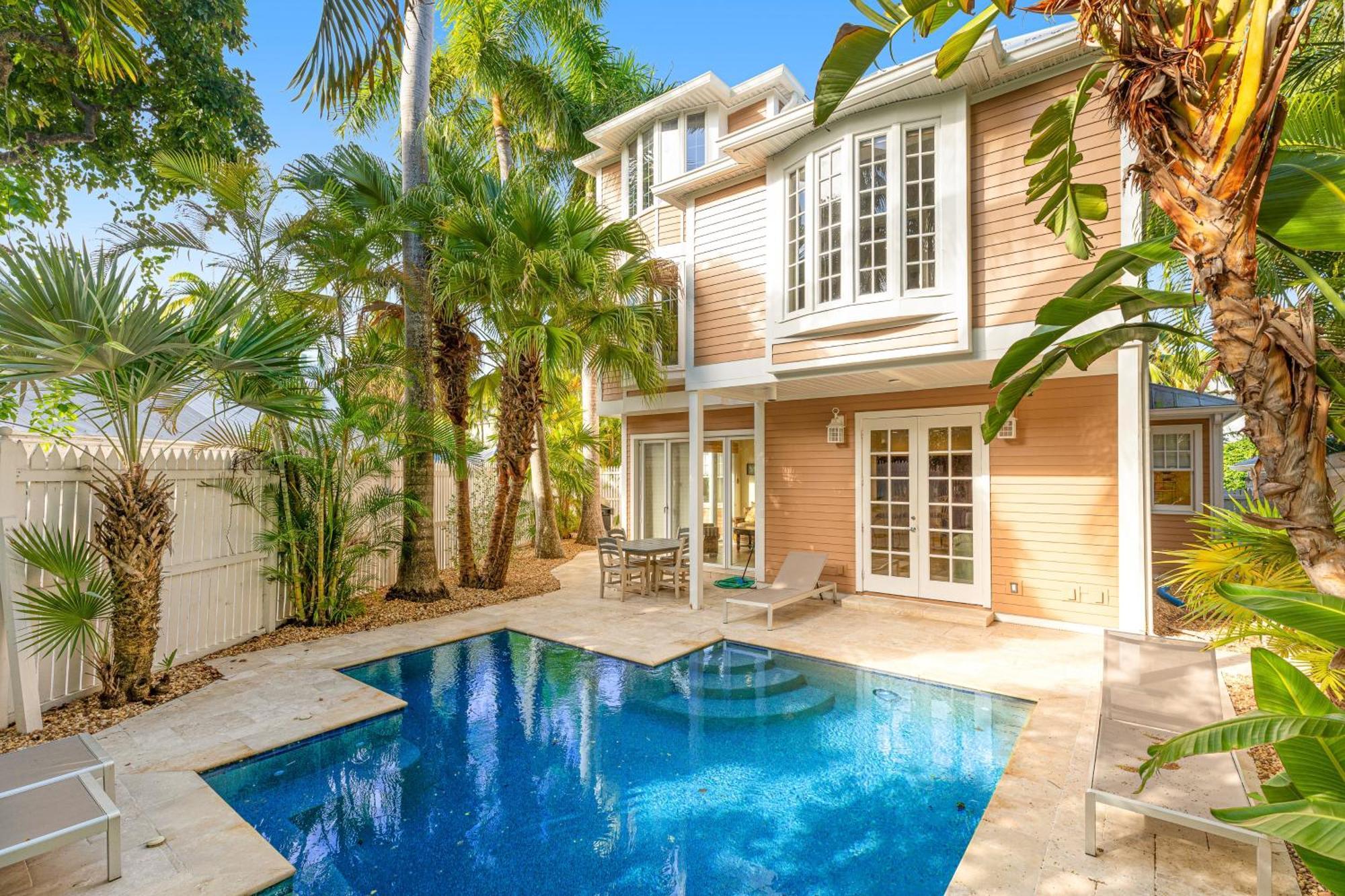 The Southernmost Comfort House Holiday home *