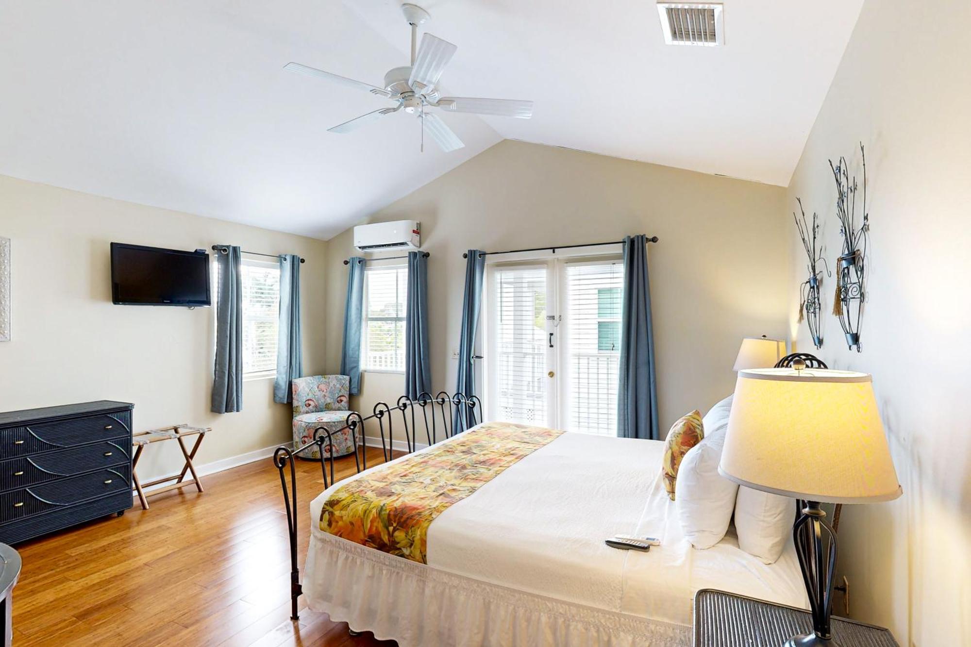 Casa Havana @ Duval Square R22 Apartment Key West