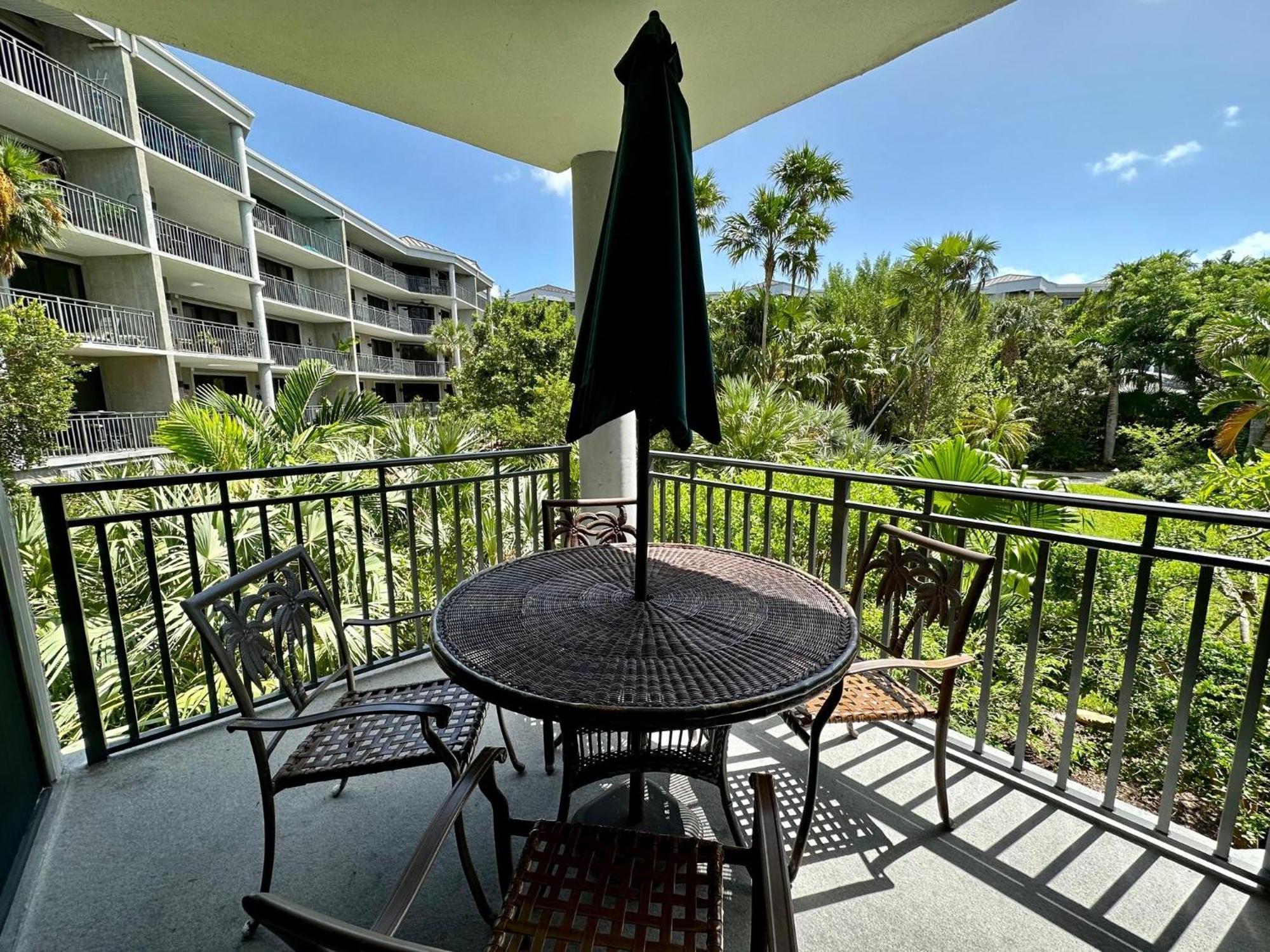 Paradise Found Apartment