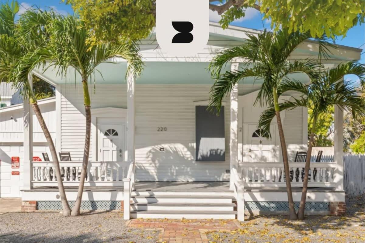 The Mesa House-close To Duval! Holiday home *