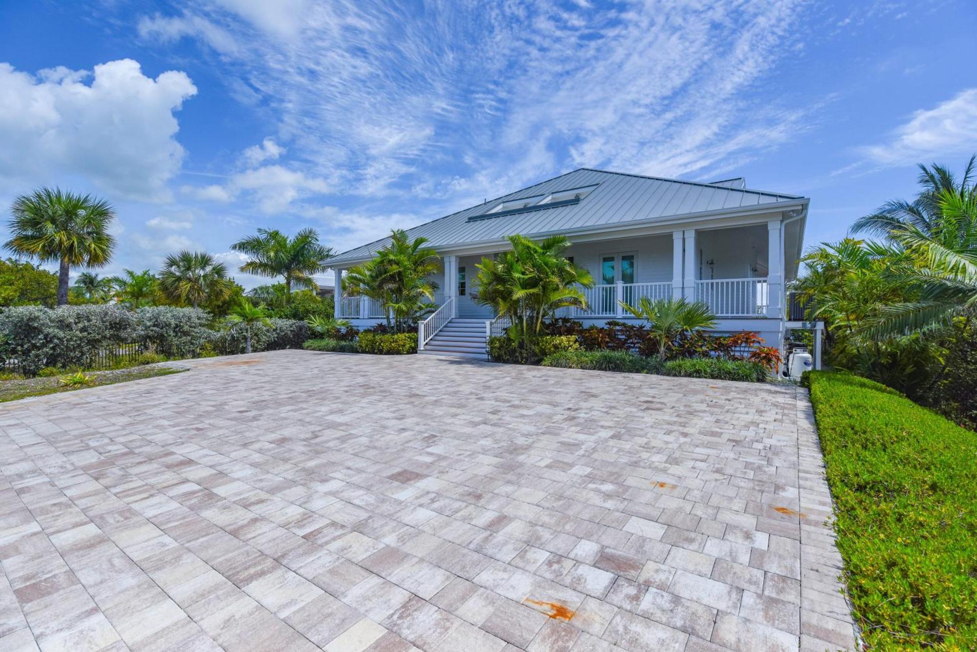 Suncoast House -pool & Boat Dock