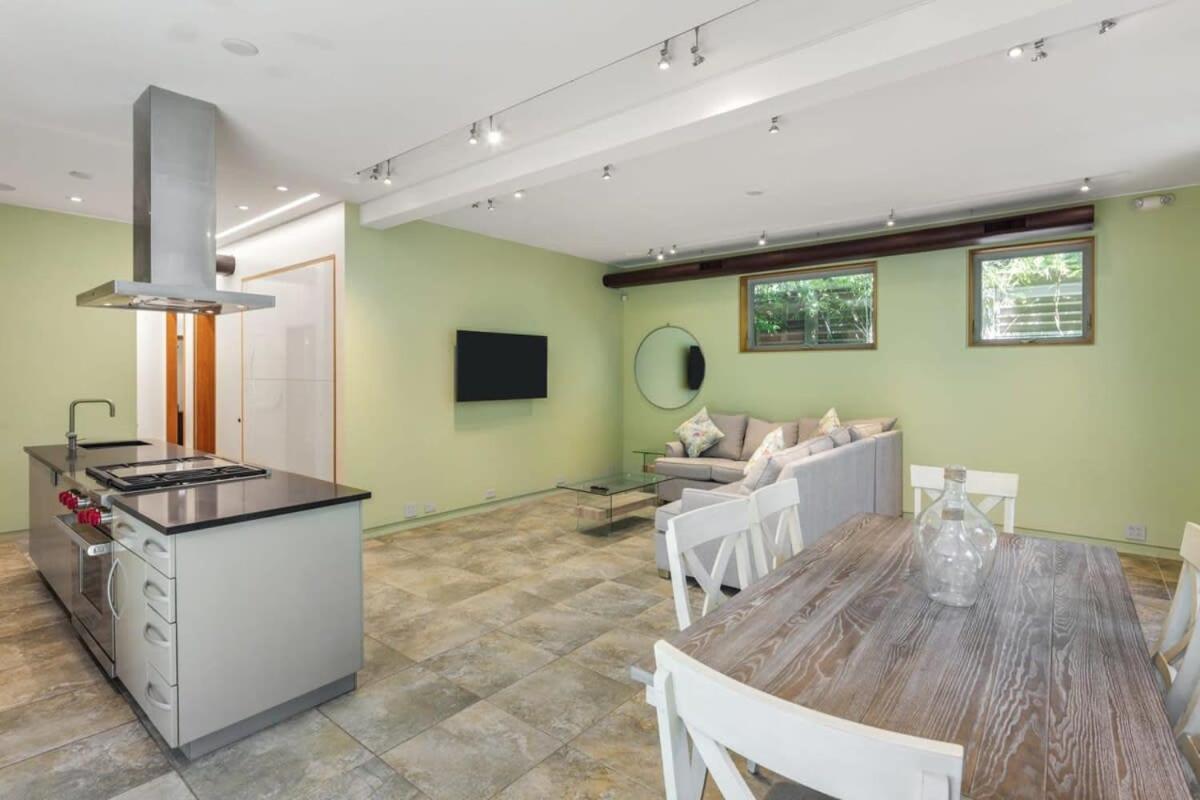 Contra House -luxury With Pool